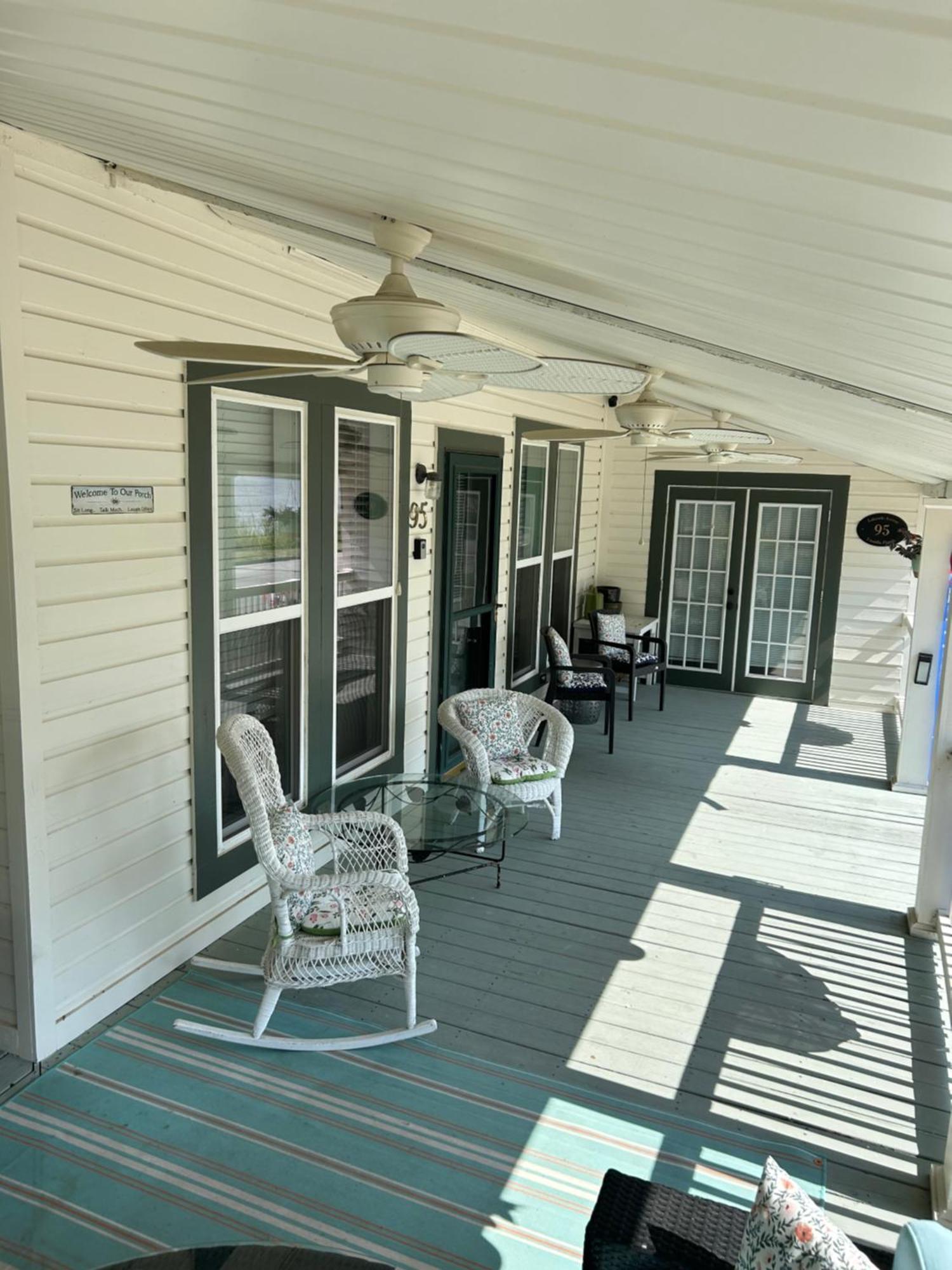 The Rose On Lakeside Holiday home